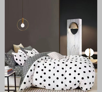 KOMPLET POSTELJINA MAXI- komplet sadrži 1kom  navlaka za poplun 200x220+2jastučnice 60x80+2jastučnice 50x50+ 1plahtu ravnu 220x240