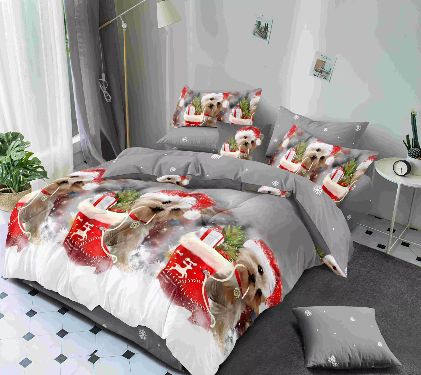KOMPLET BOŽIĆNA POSTELJINA MAXI- komplet sadrži 1kom  navlaka za poplun 200x220+2jastučnice 60x80+2jastučnice 50x50+ 1plahtu ravnu 220x240